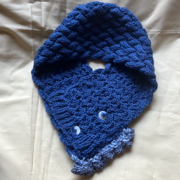Handmade Blue Wool Cowl/Scarf - Picture 3 of 6